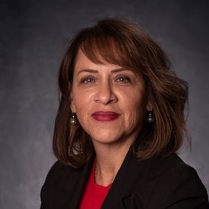 Meet your Posher, Leonora